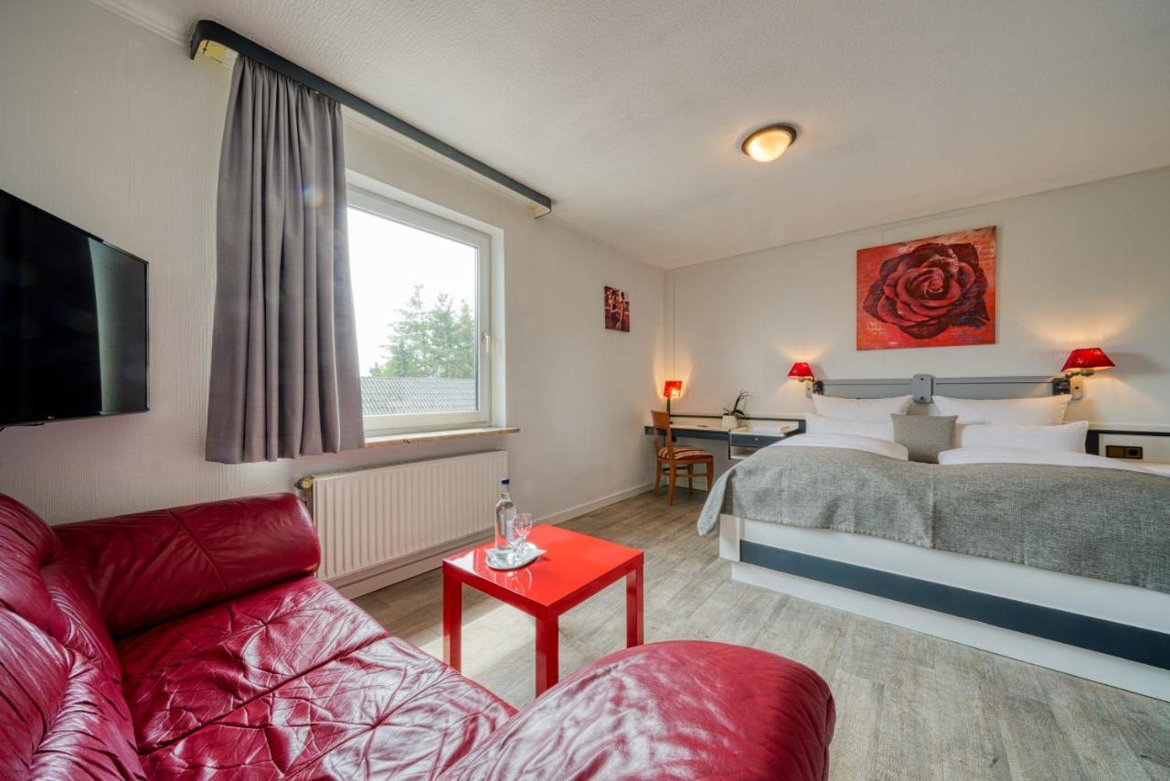 Hotel Seeblick Foersterhaus Owschlag エクステリア 写真